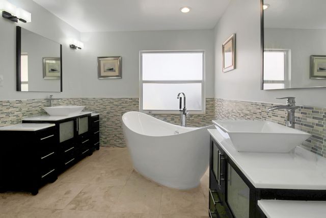 1948 NW 130th Avenue, Pembroke Pines, FL 33028