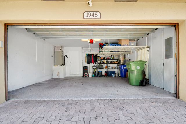 1948 NW 130th Avenue, Pembroke Pines, FL 33028