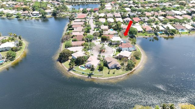 1948 NW 130th Avenue, Pembroke Pines, FL 33028