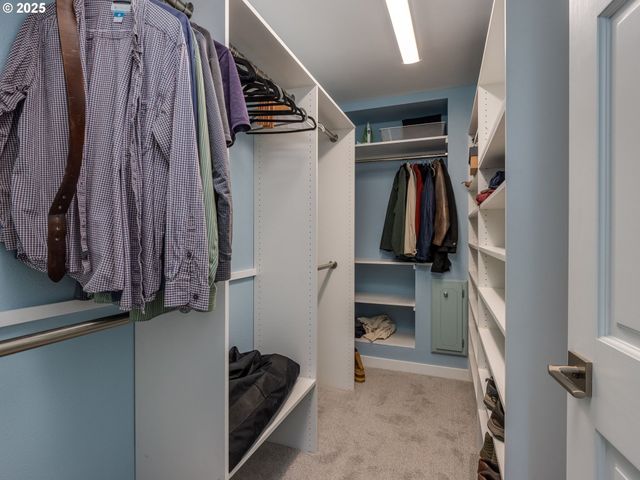 12720 S CARUS Rd, Oregon City, OR 97045