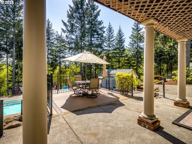 12720 S CARUS Rd, Oregon City, OR 97045