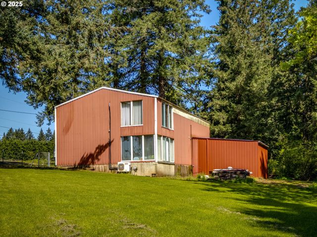 12720 S CARUS Rd, Oregon City, OR 97045