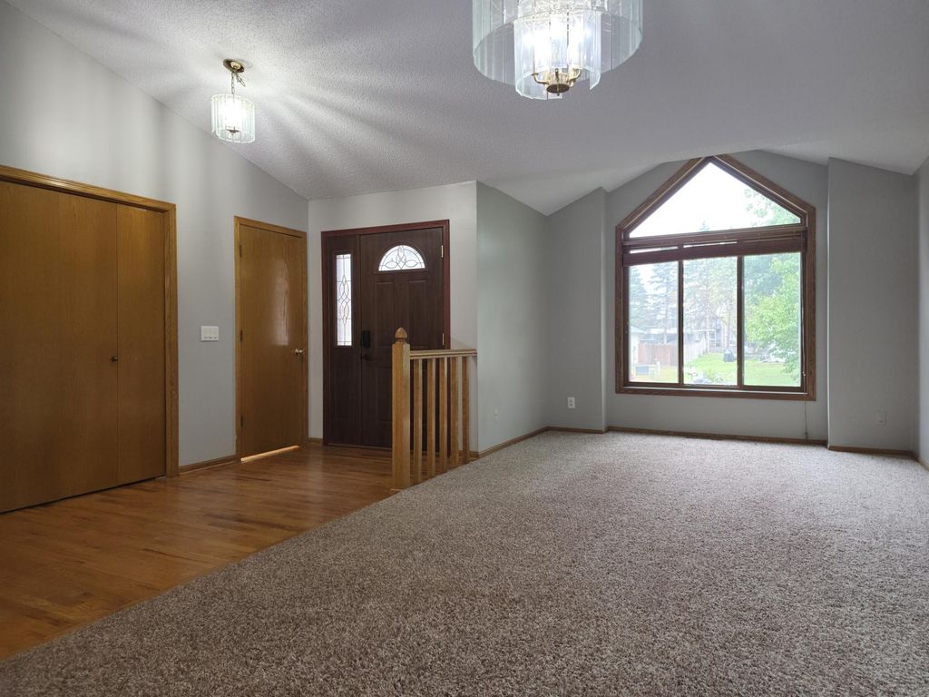 1621 Knox Circle, Burnsville, MN 55337 — photo 4