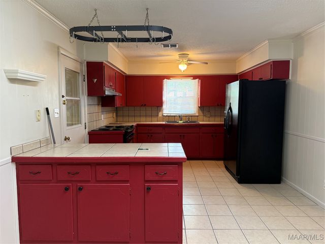 3608 Merrifield Drive, Valley Grande, AL 36703