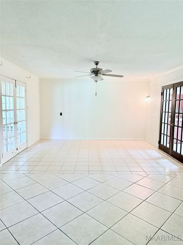 3608 Merrifield Drive, Valley Grande, AL 36703