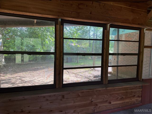 3608 Merrifield Drive, Valley Grande, AL 36703