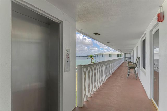 763 JOHN RINGLING BOULEVARD 34, Sarasota, FL 34236