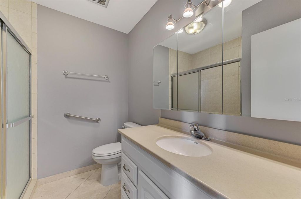 Image 30 of property listing at 763 JOHN RINGLING BOULEVARD 34, Sarasota, FL 34236