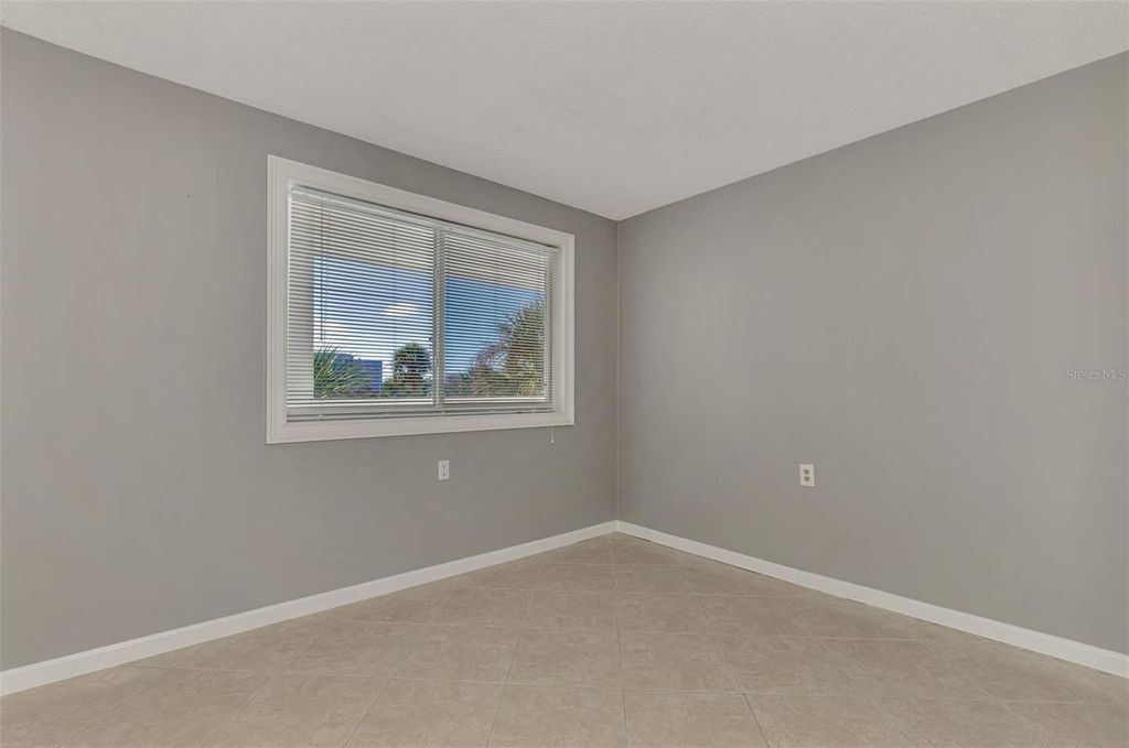 Image 32 of property listing at 763 JOHN RINGLING BOULEVARD 34, Sarasota, FL 34236