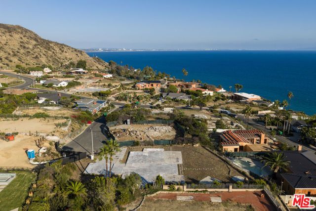 20494 Royal Stone Drive, Malibu, CA 90265