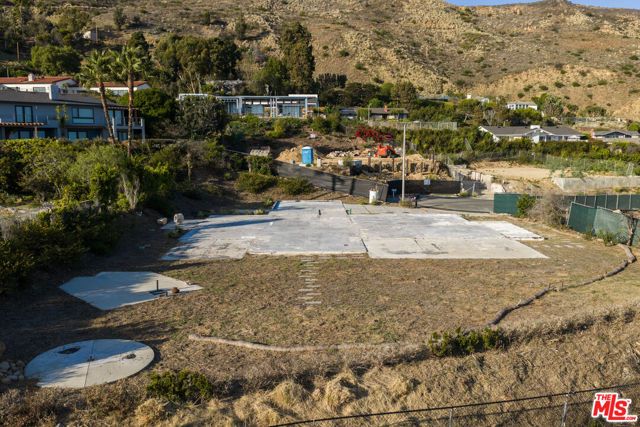 20494 Royal Stone Drive, Malibu, CA 90265