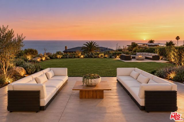 20494 Royal Stone Drive, Malibu, CA 90265