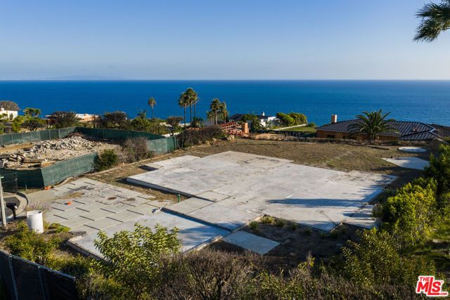 20494 Royal Stone Drive, Malibu, CA 90265