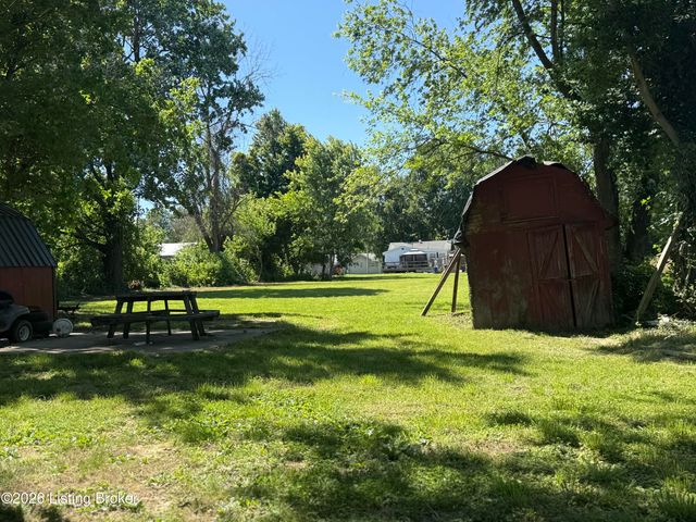 13900 S Lyons Ave, Louisville, KY 40272