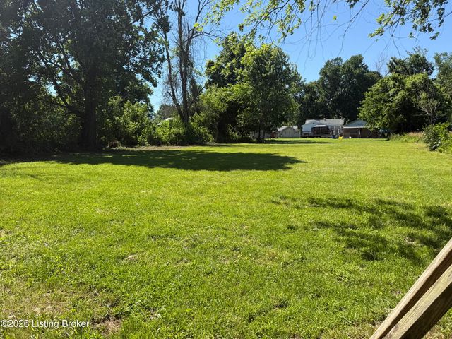 13900 S Lyons Ave, Louisville, KY 40272