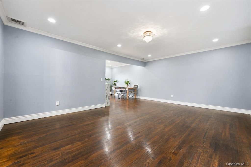 701 Hoover Street, North Bellmore, NY 11710 — photo 4
