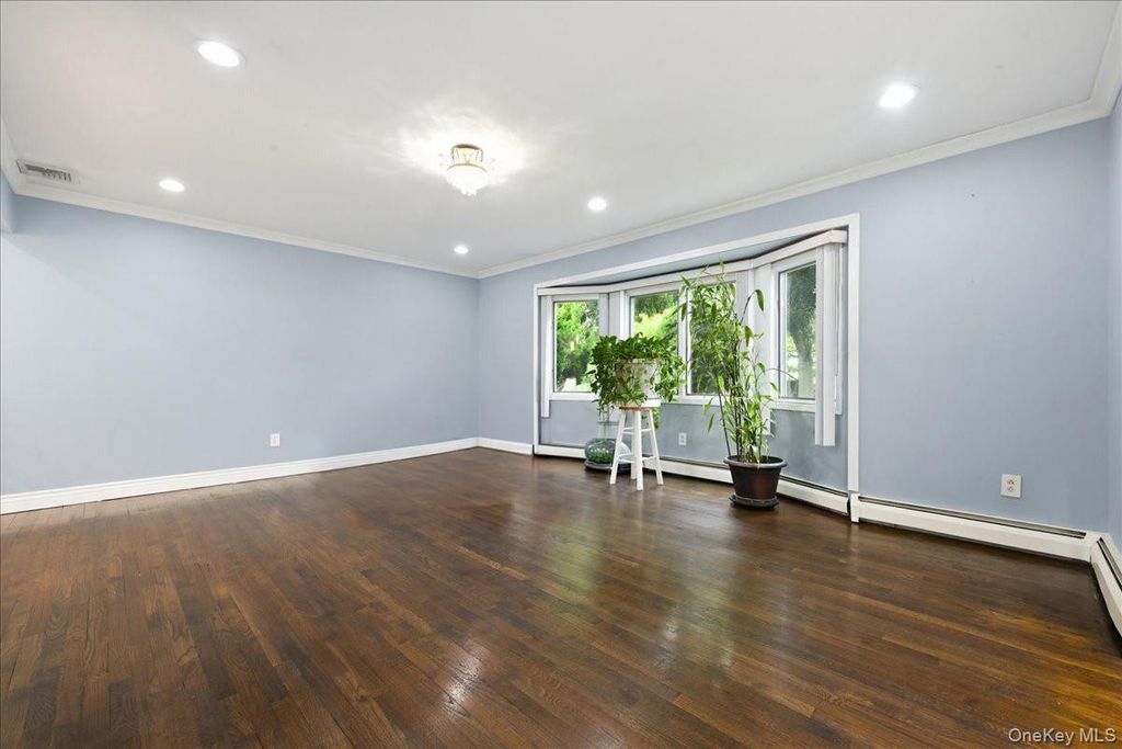 701 Hoover Street, North Bellmore, NY 11710 — photo 5