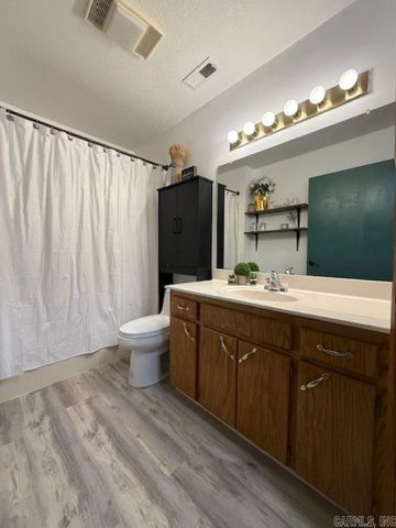 26 Riverview Rd, Southside, AR 72501