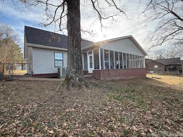 26 Riverview Rd, Southside, AR 72501
