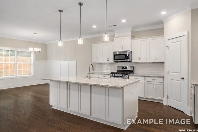 338 Lily Pass, Castroville, TX 78009