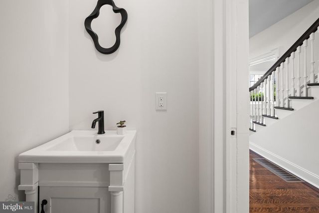 50 W UPSAL ST, Philadelphia, PA 19119