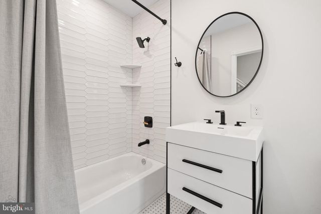 50 W UPSAL ST, Philadelphia, PA 19119