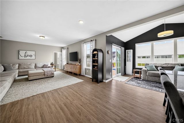 4815 Lepinske Farm Place, Clay, NY 13041