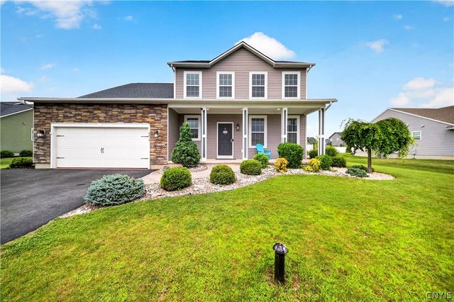 4815 Lepinske Farm Place, Clay, NY 13041