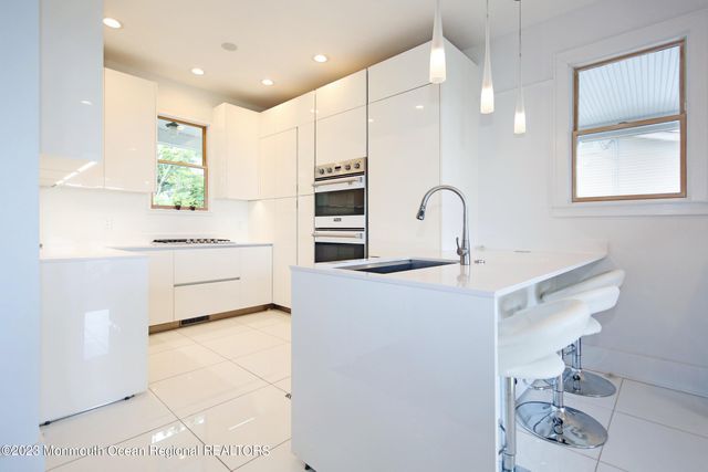 52 Navesink Avenue, Highlands, NJ 07732