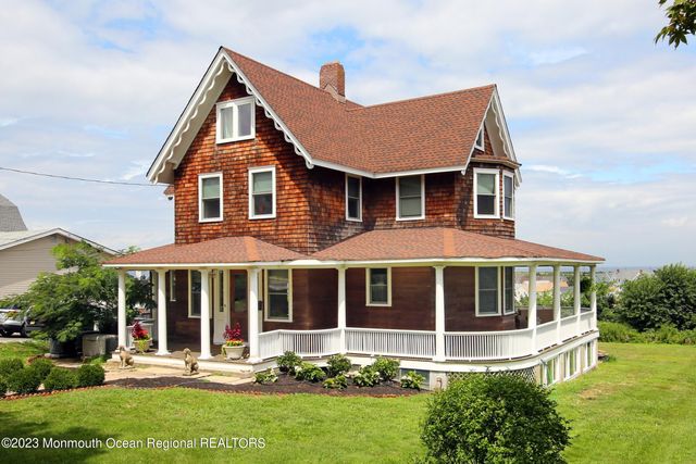 52 Navesink Avenue, Highlands, NJ 07732