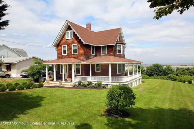 52 Navesink Avenue, Highlands, NJ 07732