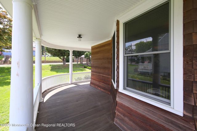 52 Navesink Avenue, Highlands, NJ 07732