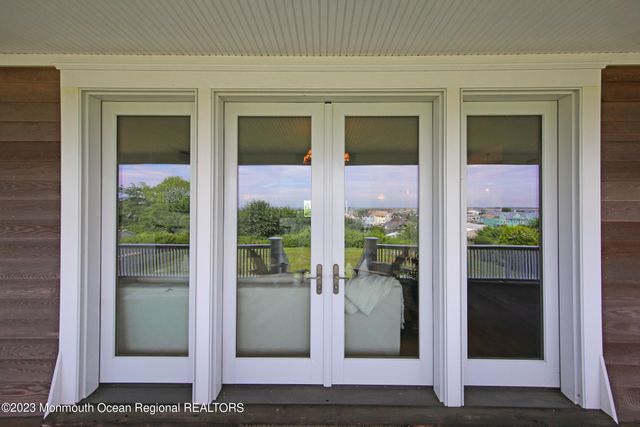 52 Navesink Avenue, Highlands, NJ 07732