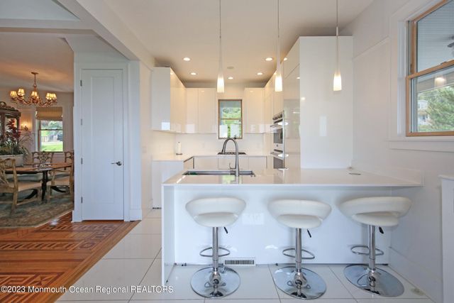 52 Navesink Avenue, Highlands, NJ 07732