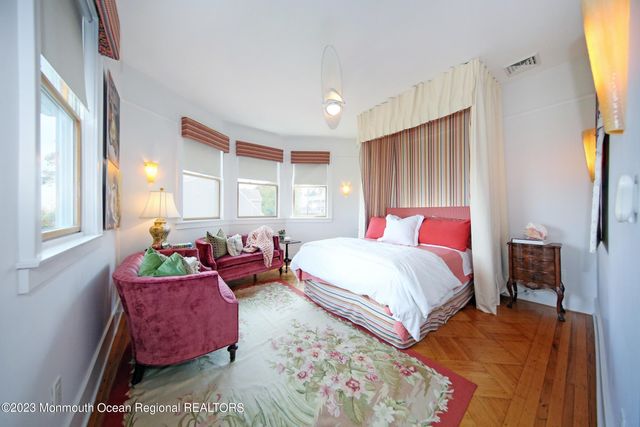 52 Navesink Avenue, Highlands, NJ 07732