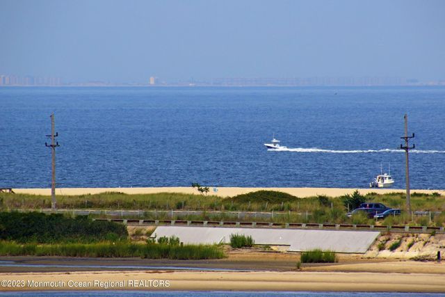 52 Navesink Avenue, Highlands, NJ 07732