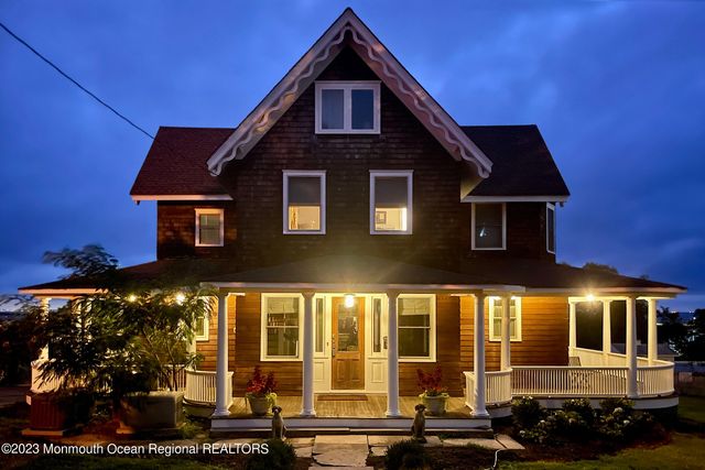 52 Navesink Avenue, Highlands, NJ 07732