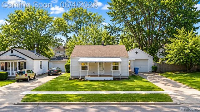 24895 Marigold Avenue, Warren, MI 48089