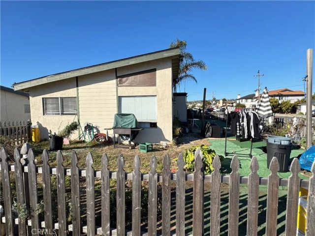 590 S 6th, Grover Beach, CA 93433
