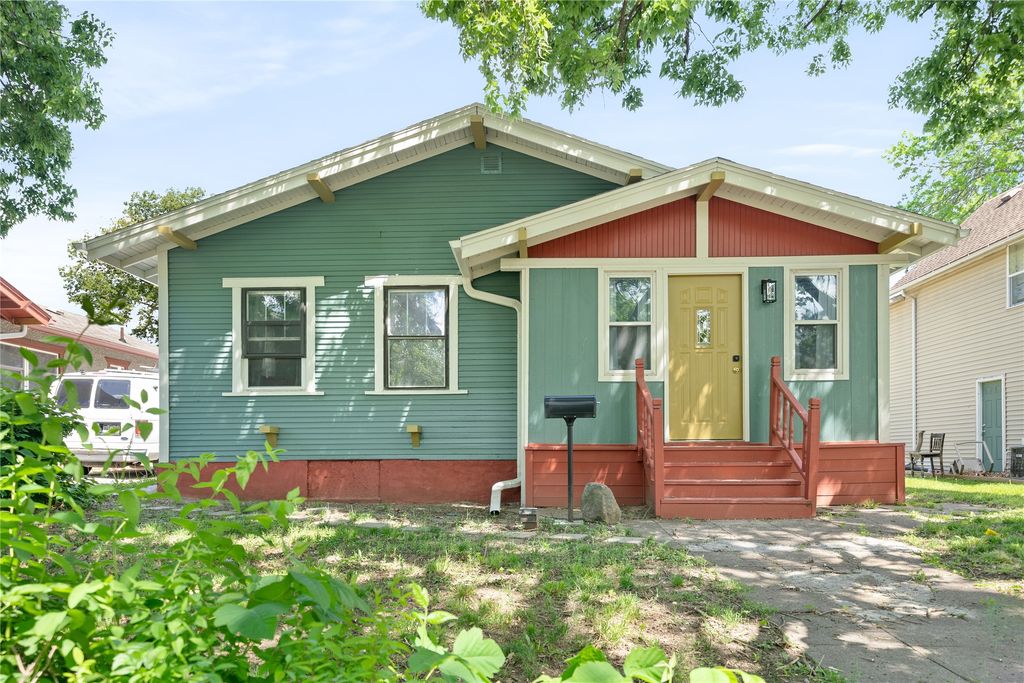 3119 3rd Street, Des Moines, IA 50313