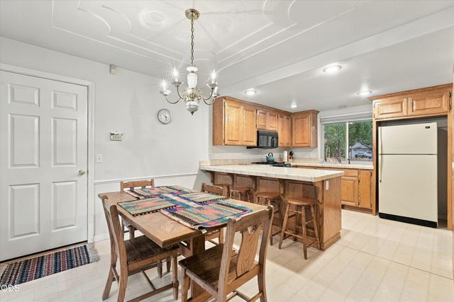 18252 Ollalie Lane, Sunriver, OR 97707