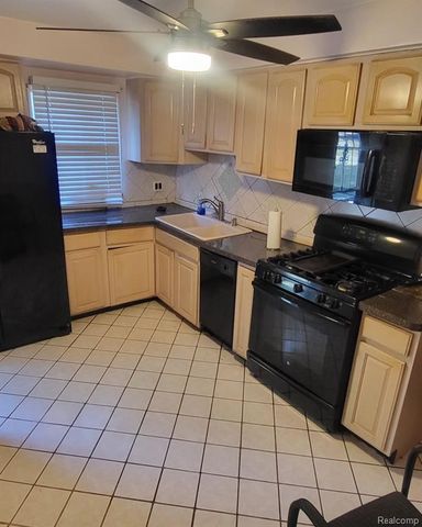 21350 Kipling Street, Oak Park, MI 48237