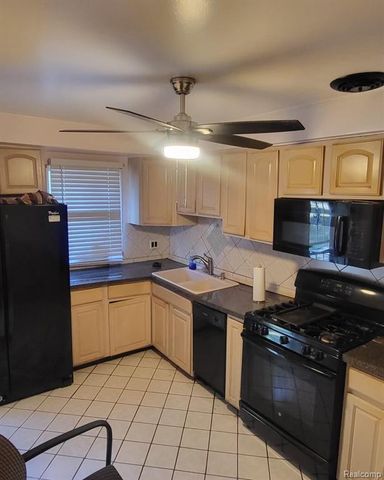 21350 Kipling Street, Oak Park, MI 48237