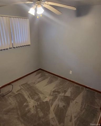 21350 Kipling Street, Oak Park, MI 48237