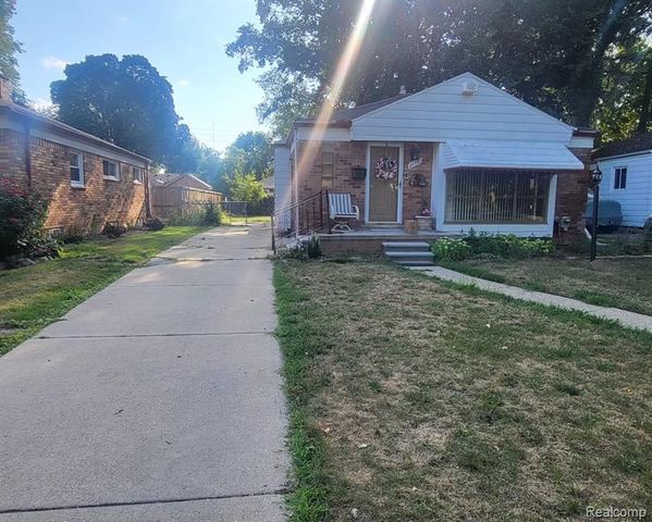 21350 Kipling Street, Oak Park, MI 48237
