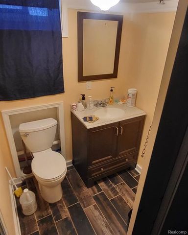 21350 Kipling Street, Oak Park, MI 48237