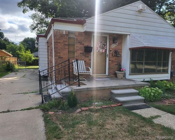 21350 Kipling Street, Oak Park, MI 48237