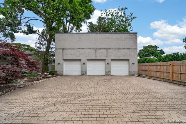 750 Hazelwood Street, Birmingham, MI 48009