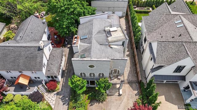 750 Hazelwood Street, Birmingham, MI 48009