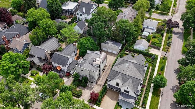 750 Hazelwood Street, Birmingham, MI 48009